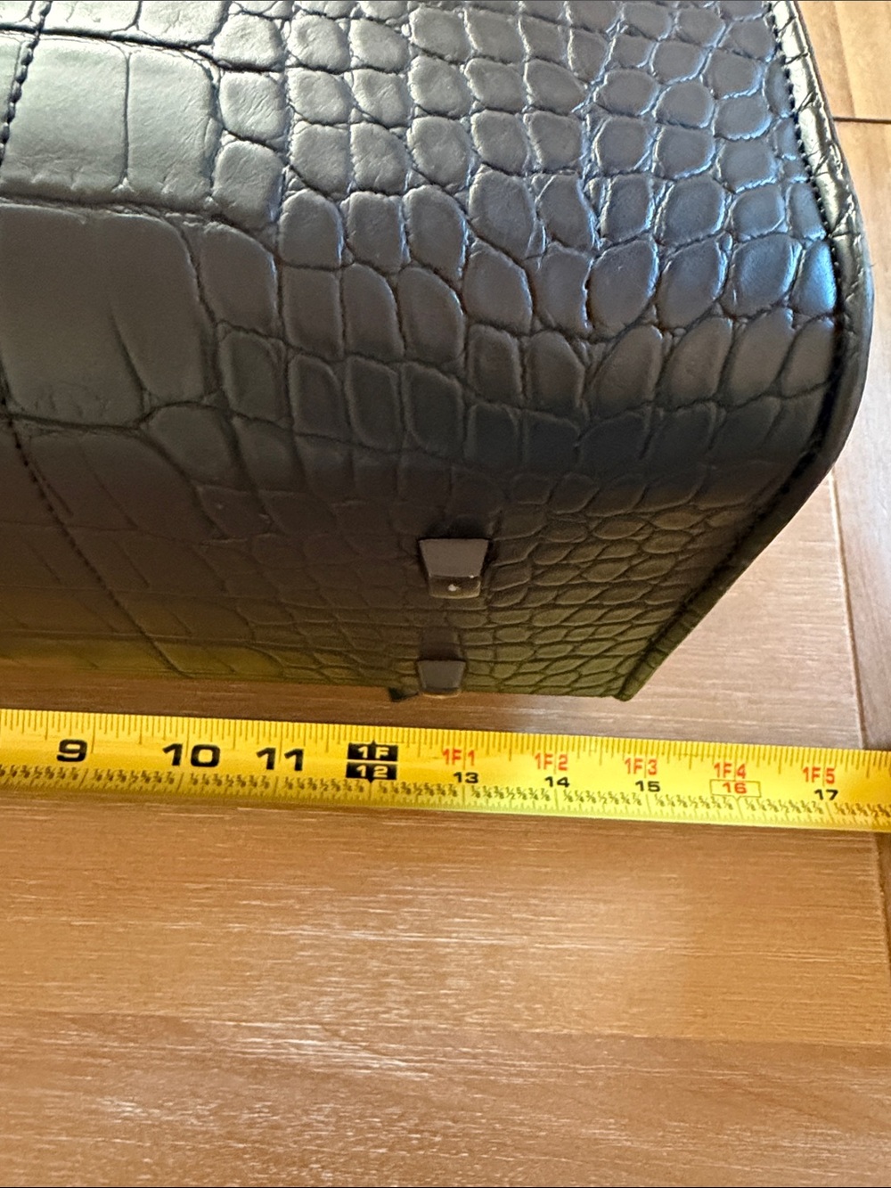 BÉIS The Work Tote in Black Croc Laptop Bag EUC Travel Bag Like New - Picture 9 of 14